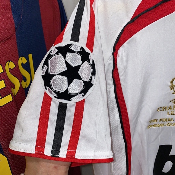 Kaká Retro AC Milan 2007 Champions league Jersey - Picture 5 of 9